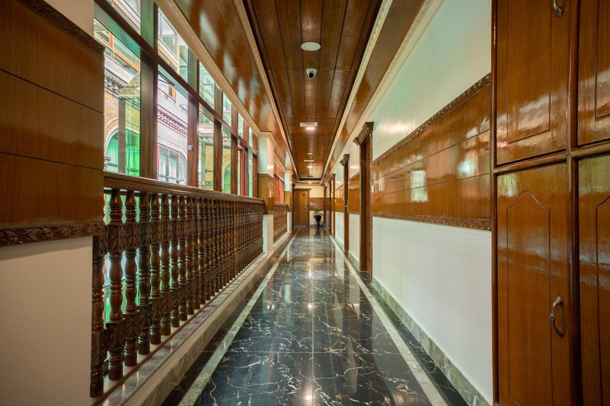 Surya Heritage Hotel Kathmandu Exterior foto